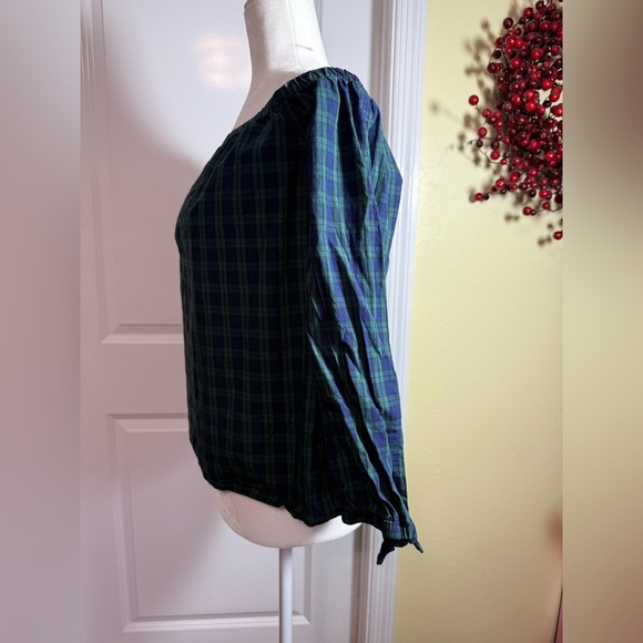 Vineyard Vines off the shoulder plaid top, long sleeve size 14, super cute! - Picture 3 of 6